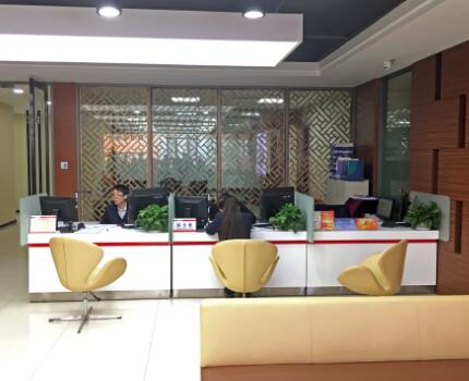 華龍證券股份有限公司蘭州酒泉路證券營業(yè)部成立于2001年9月。營業(yè)部秉承“客戶至上，誠信為本，規(guī)范經(jīng)營，服務(wù)創(chuàng)新”的企業(yè)宗旨，依托華龍證券公司雄厚的研發(fā)力量和高質(zhì)量的客戶服務(wù)，