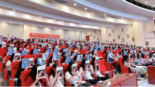 《股東來了》甘肅賽區(qū)開啟“贈汝書香·財商啟航”金融知識進(jìn)高?；顒? title=